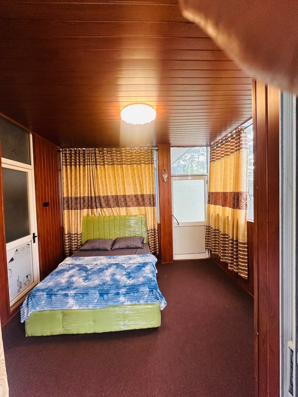 Room 1